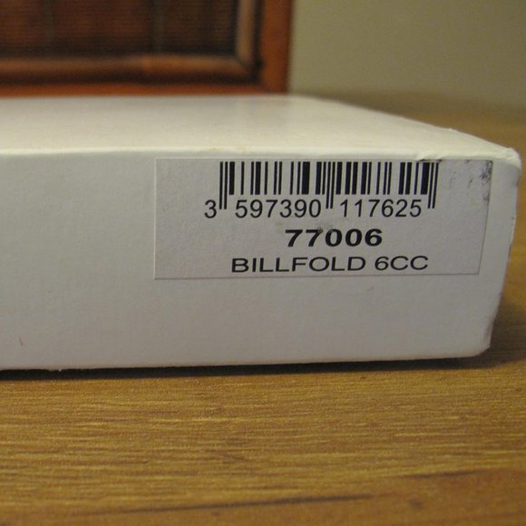 ST Dupont Men's Wallet with Authenticity Certificate and original packag… - Picture 15 of 16